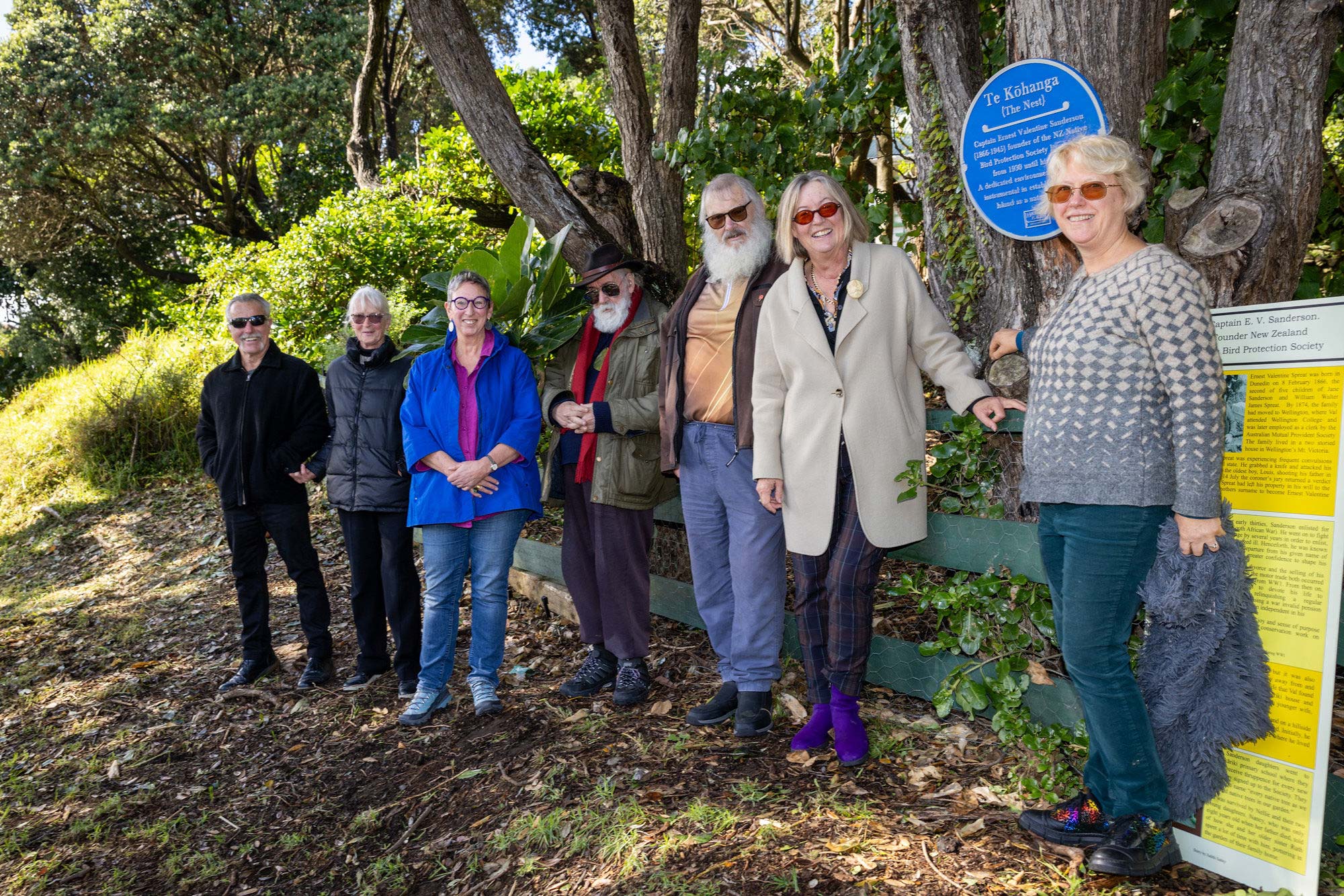 Daryl Grey & Partner - Daryl Installed the sign and was former garden helper for Mrs Sanderson<br>Ali Maginness - House owner<br>Michael O'Leary - Paekakariki Station Museum<br>Dave Johnson - Paekakariki Station Museum<br>Felicity Wong, Chairman, HP Wellington<br>Pene Burton Bell - Kapiti-Mana Forest & Bird Image